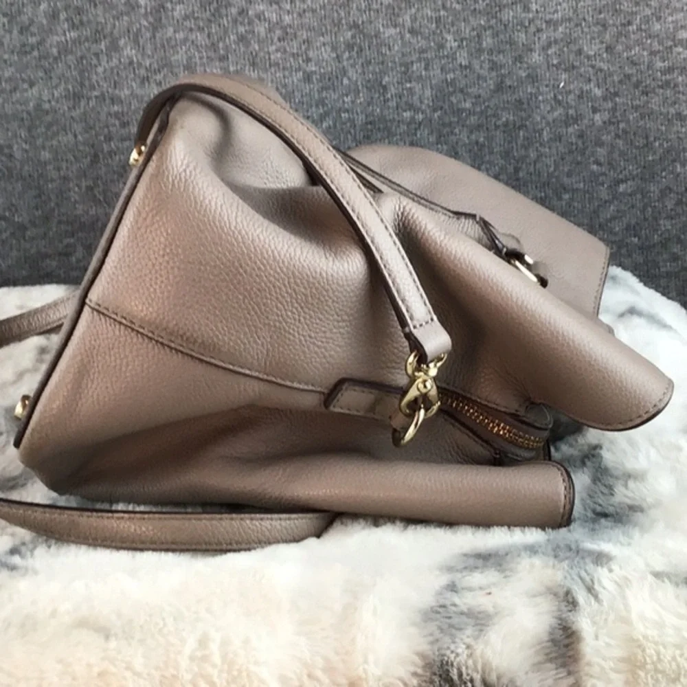 Kate Spade Evangelie Larchmont Avenue Taupe Leather Satchel Tote‎ Purse
